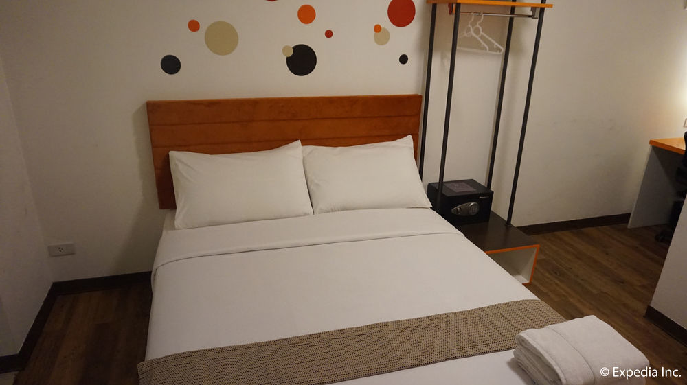 H Hotels - Metro North Uno Quezon City Bagian luar foto