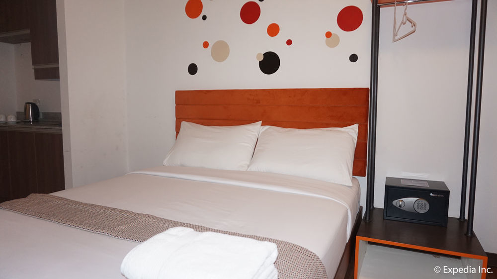 H Hotels - Metro North Uno Quezon City Bagian luar foto