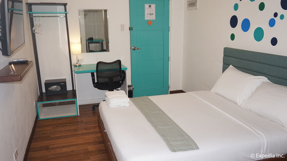 H Hotels - Metro North Uno Quezon City Bagian luar foto