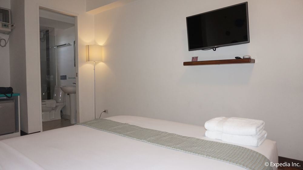 H Hotels - Metro North Uno Quezon City Bagian luar foto